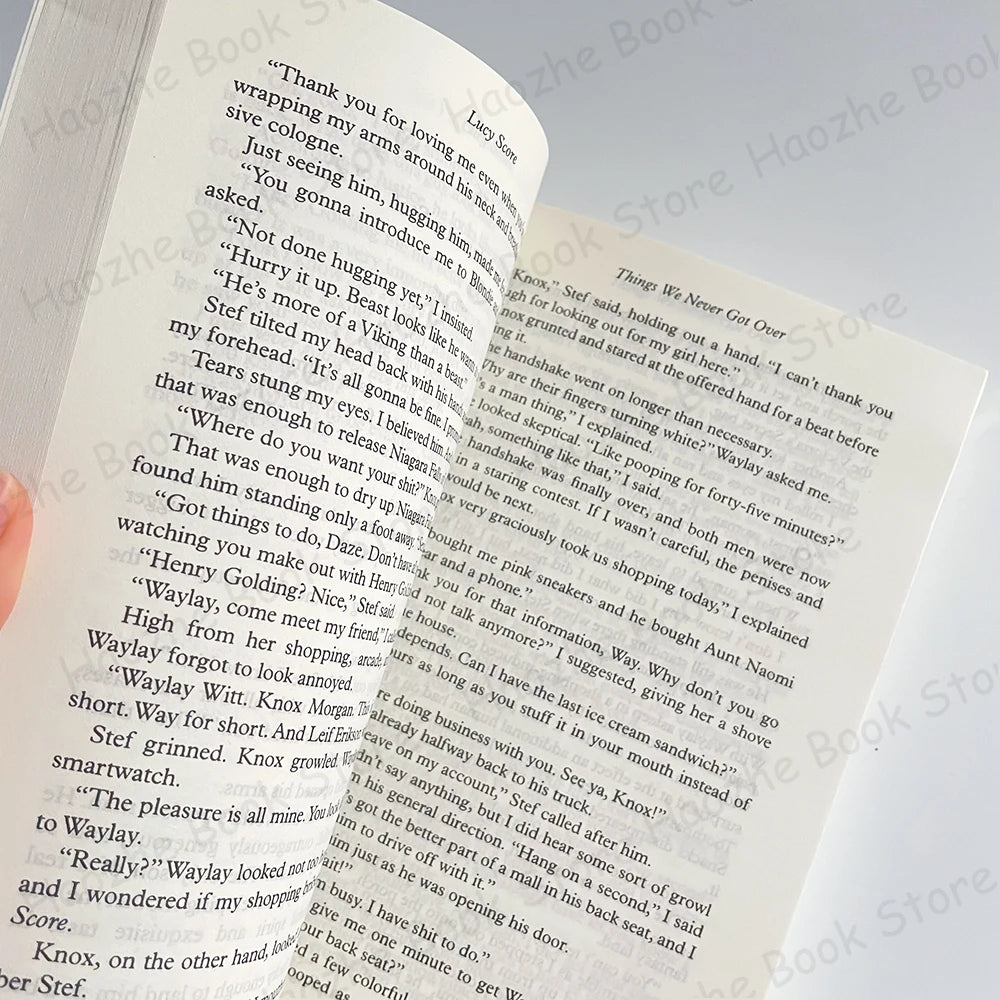 Things We Never Got Over by Lucy Score Small Town & Rural Romantic Ficition English Book Paperback