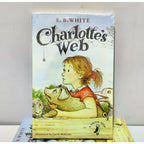 Charlotte's Web Newbery English Version Novel Story Book Tale Fiction